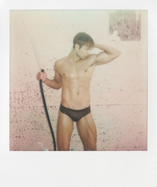 Polaroid 002