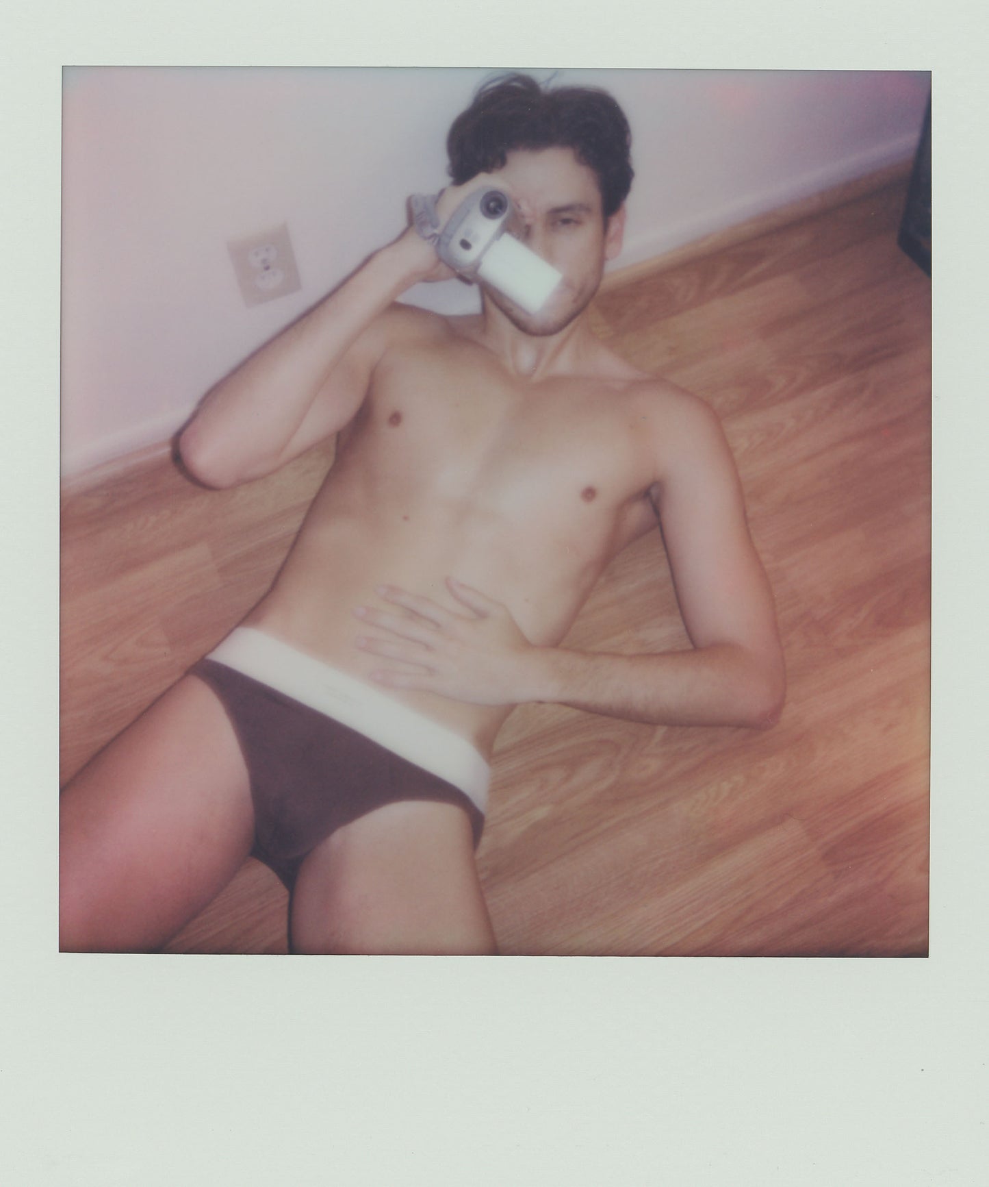 Polaroid 043
