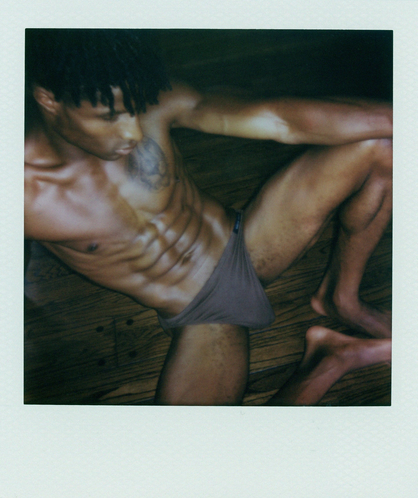Polaroid 042